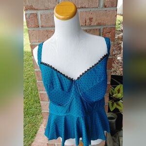 SWIM WEAR POLKA DOT BATHING SUIT TOP. SWIM WEAR FULL SUPPORT BRA PLUS SIZE 2X